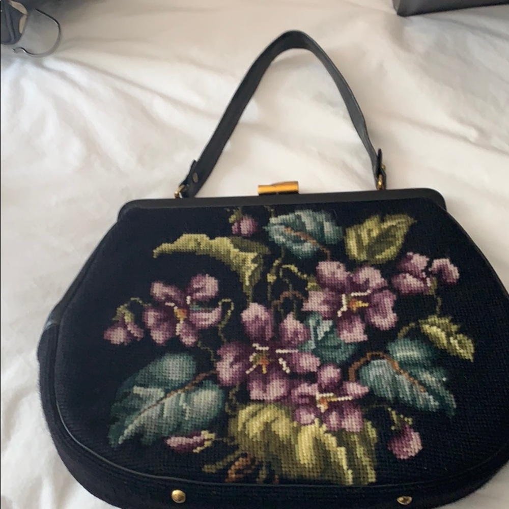 Vintage multicolored embroidered bag